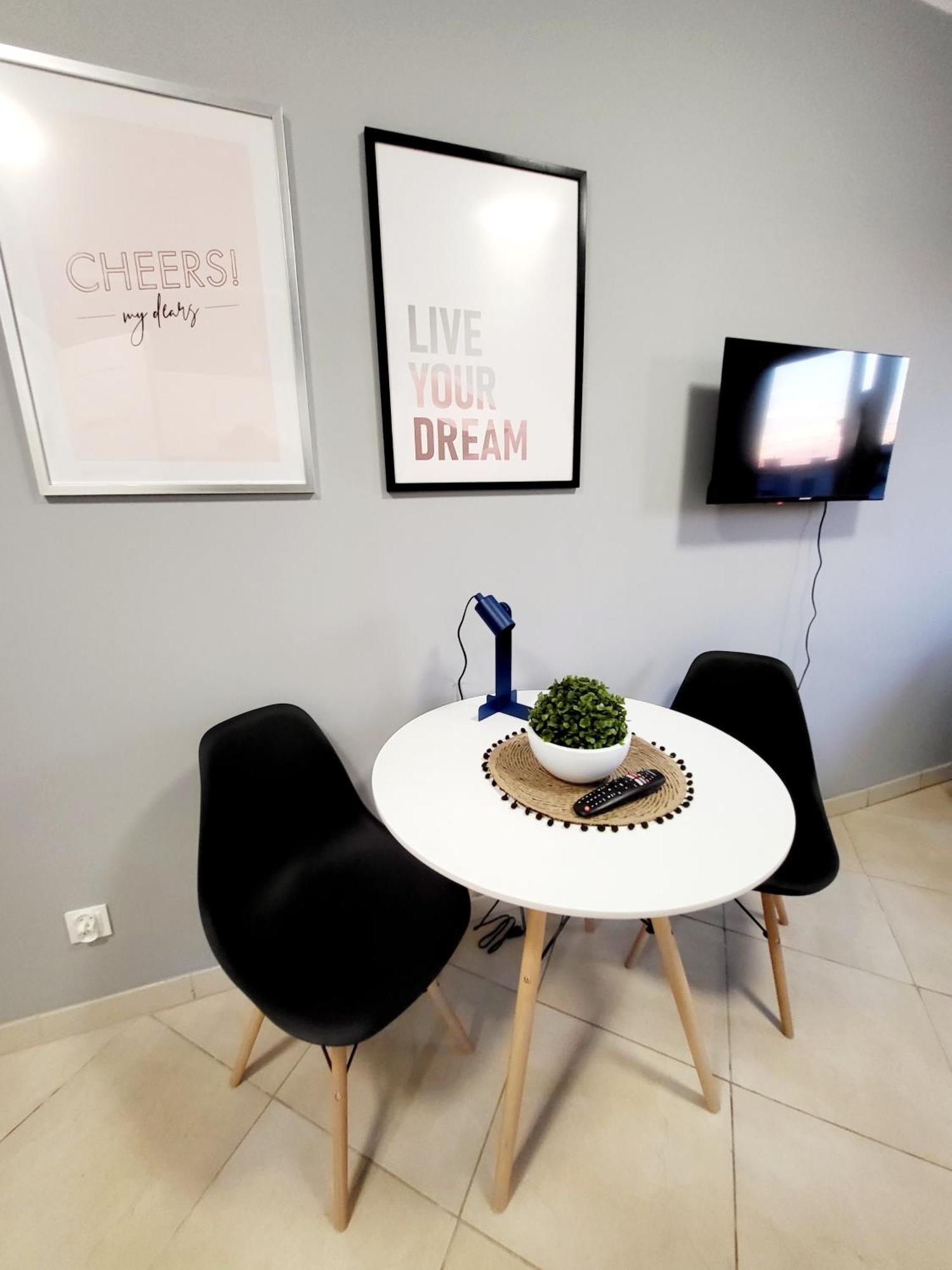 Mini Apartamenty Poznań Buitenkant foto